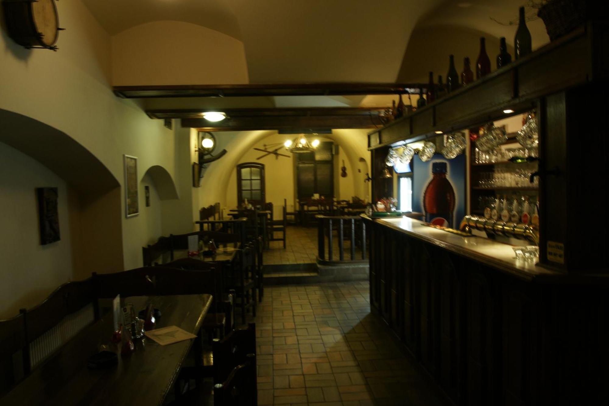 Hotel U Zlateho Andela Pardubice Exterior photo